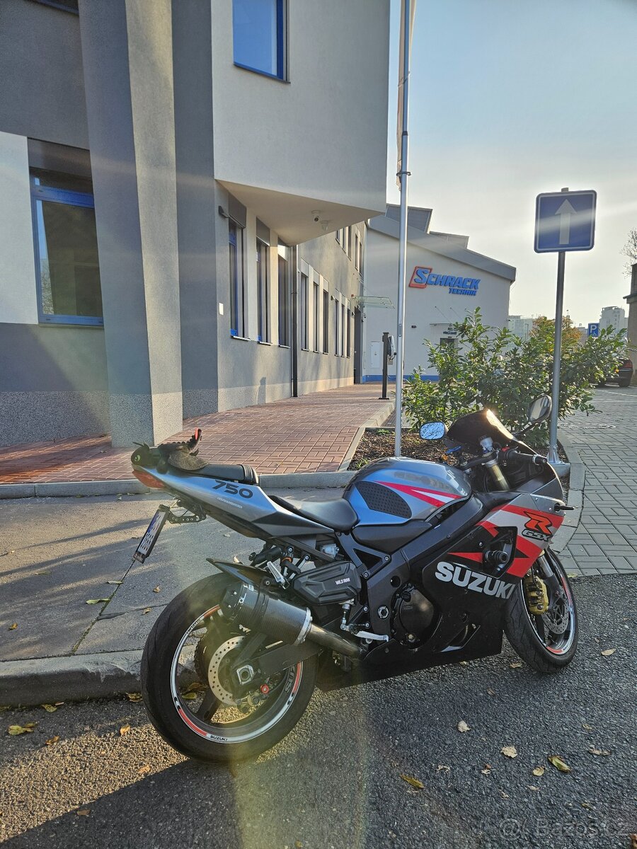 Suzuki GSX-R 750 K4 (110 kW / ~150 hp), 57 xxx km - 3