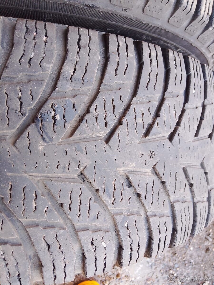 215/75/16c 113/111r Nokian - zimní pneu 2ks dodávkové - 3