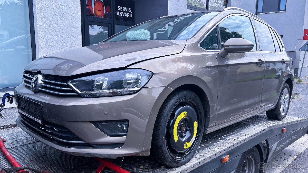 Vůz na náhradní díly VW Golf 7 Sportsvan 2015 CRLB QSD LC1Z - 3