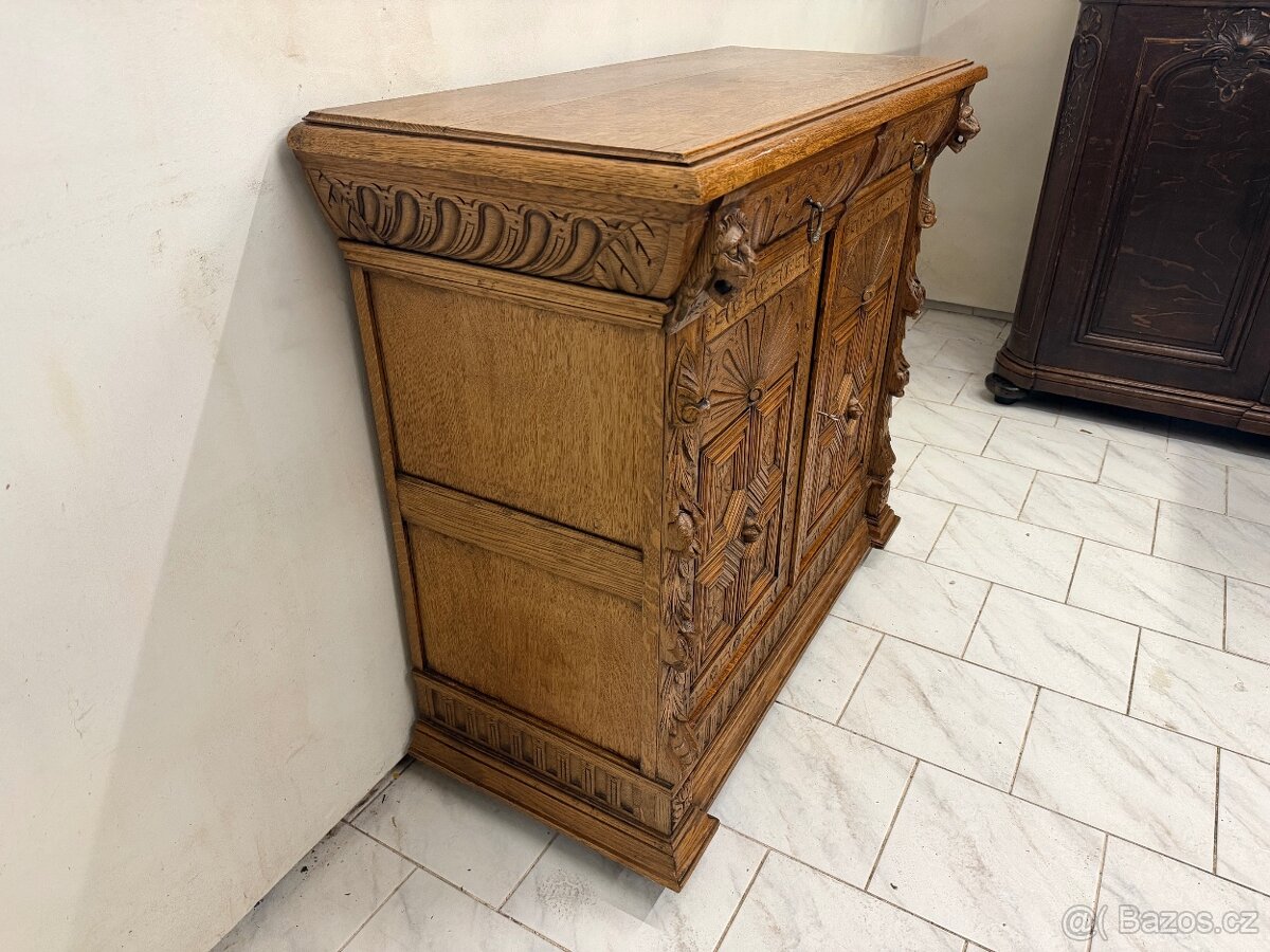 Starožitná skříň Mechelen - 3