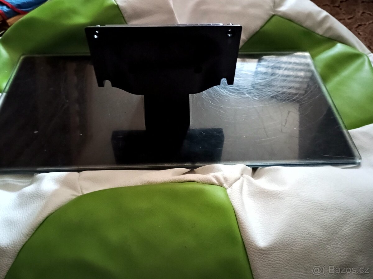 Televize Samsung prohnutá - 3