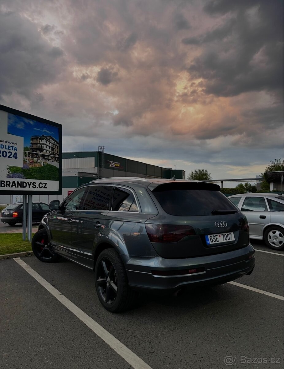 Audi Q7 4L Quattro - 3