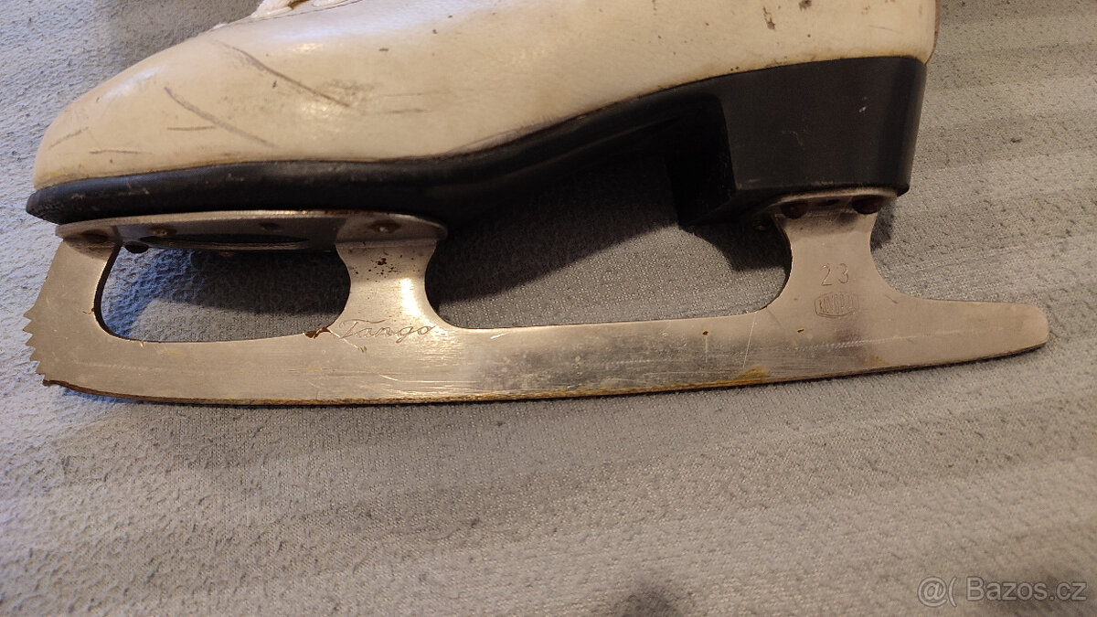 Dívčí brusle 32 - 3