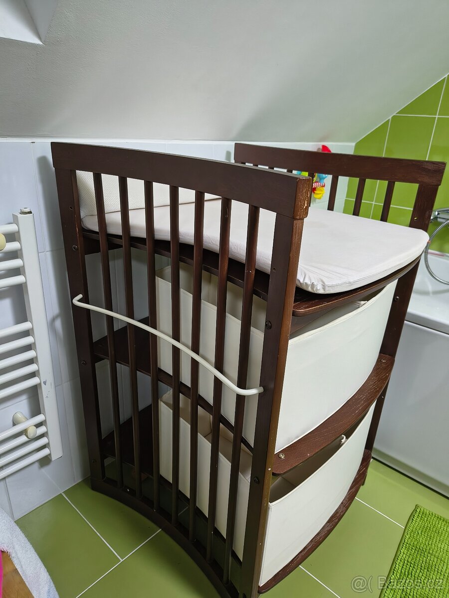 Přebalovací pult STOKKE - 3