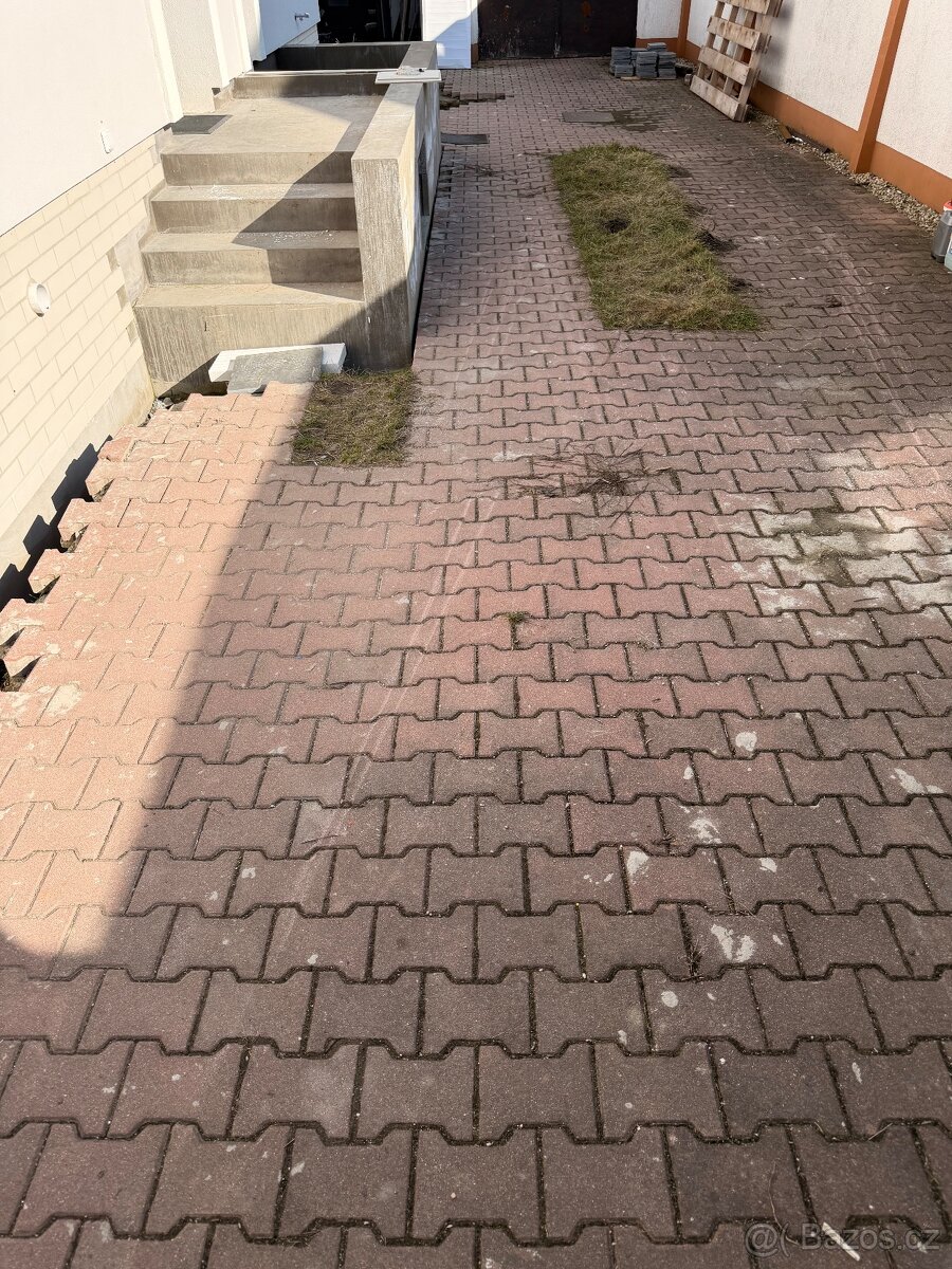 Venkovni dlazba icko cervena- za odvoz - 3