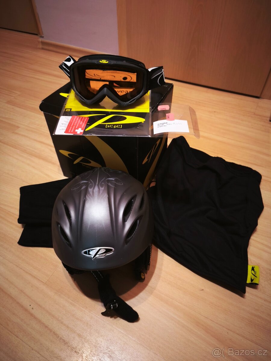 Lyžařská helma, brýle - 3