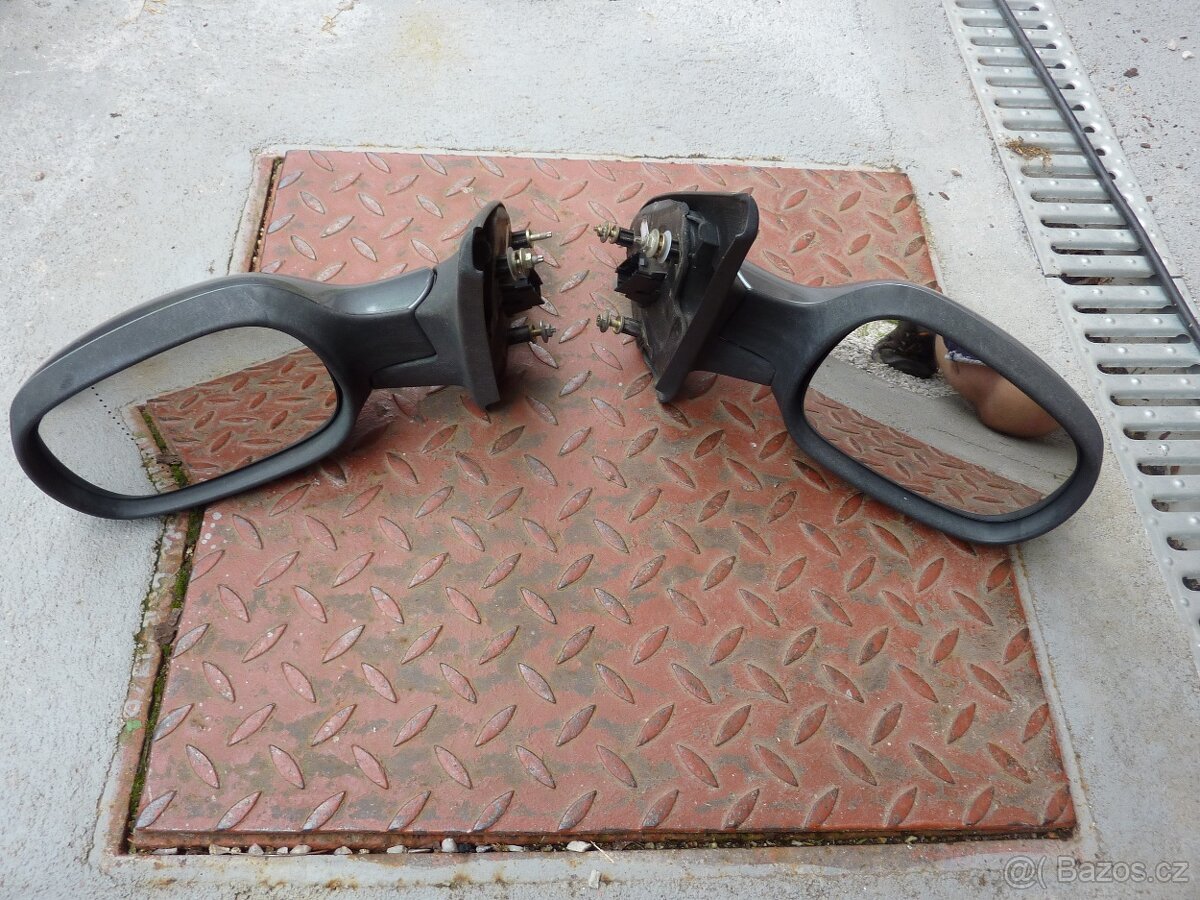 Náhradní díly Renault - 3