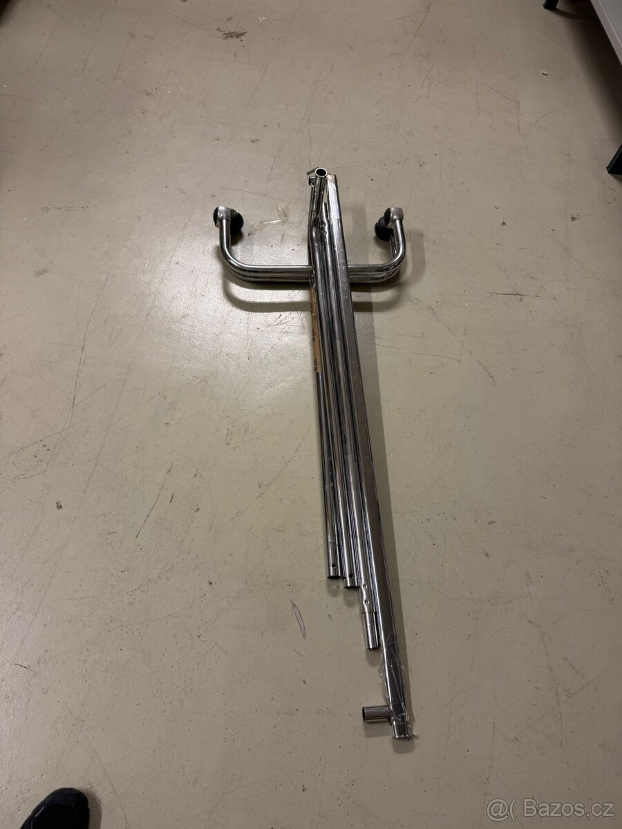 Vešak stander na ramínka - 3