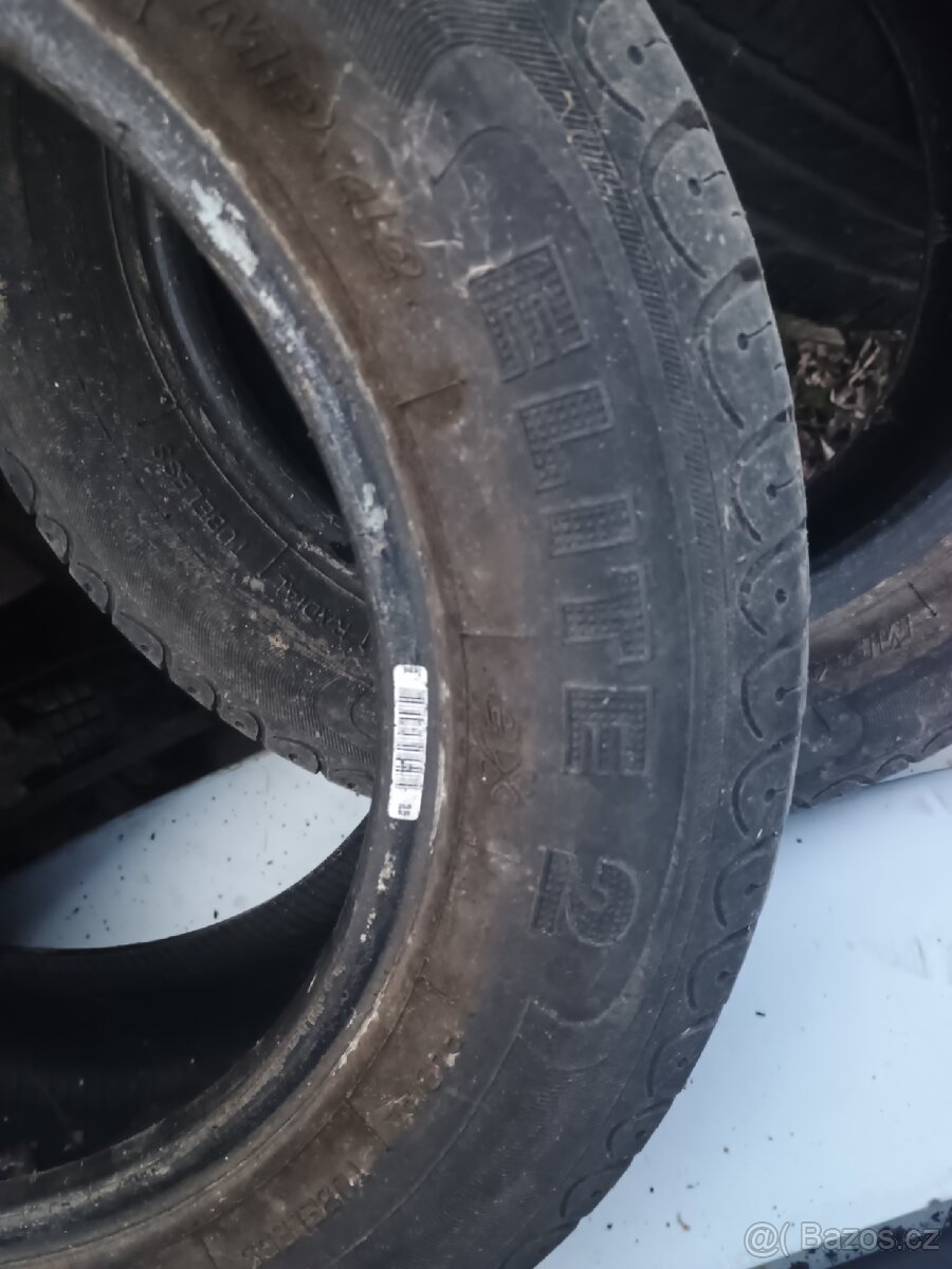 Pneu 185/60 r14 - 3