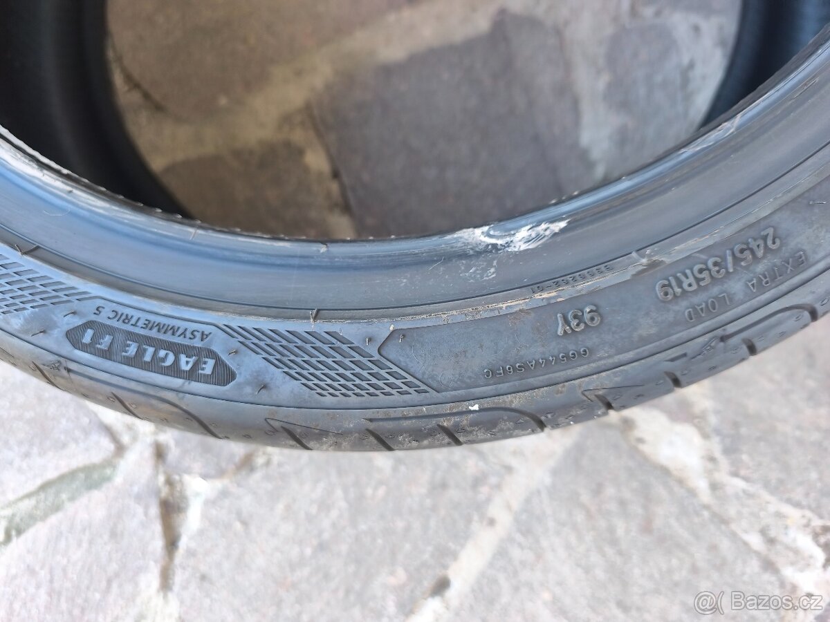 245/35 R19 Goodyear - 3
