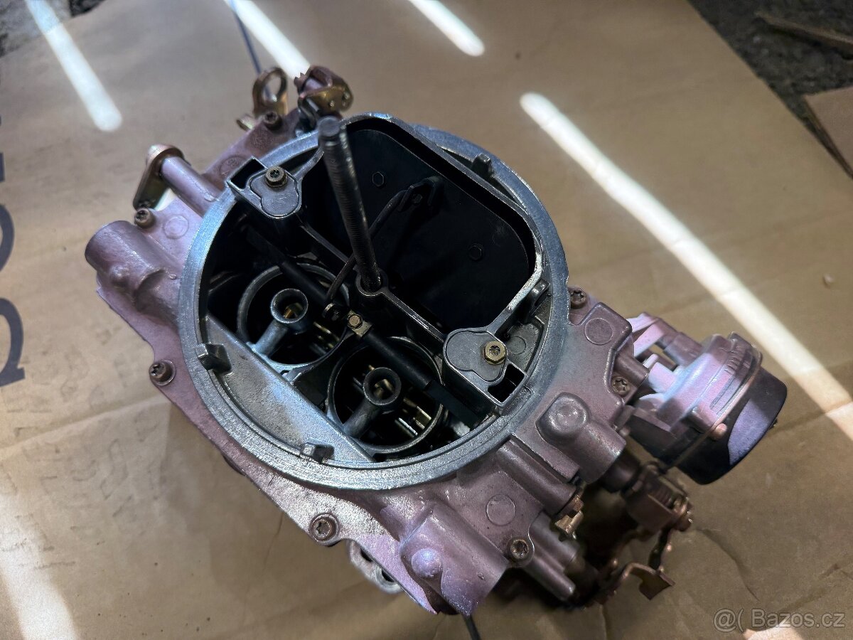 Karburátor Edelbrock AVS 1411 - 3