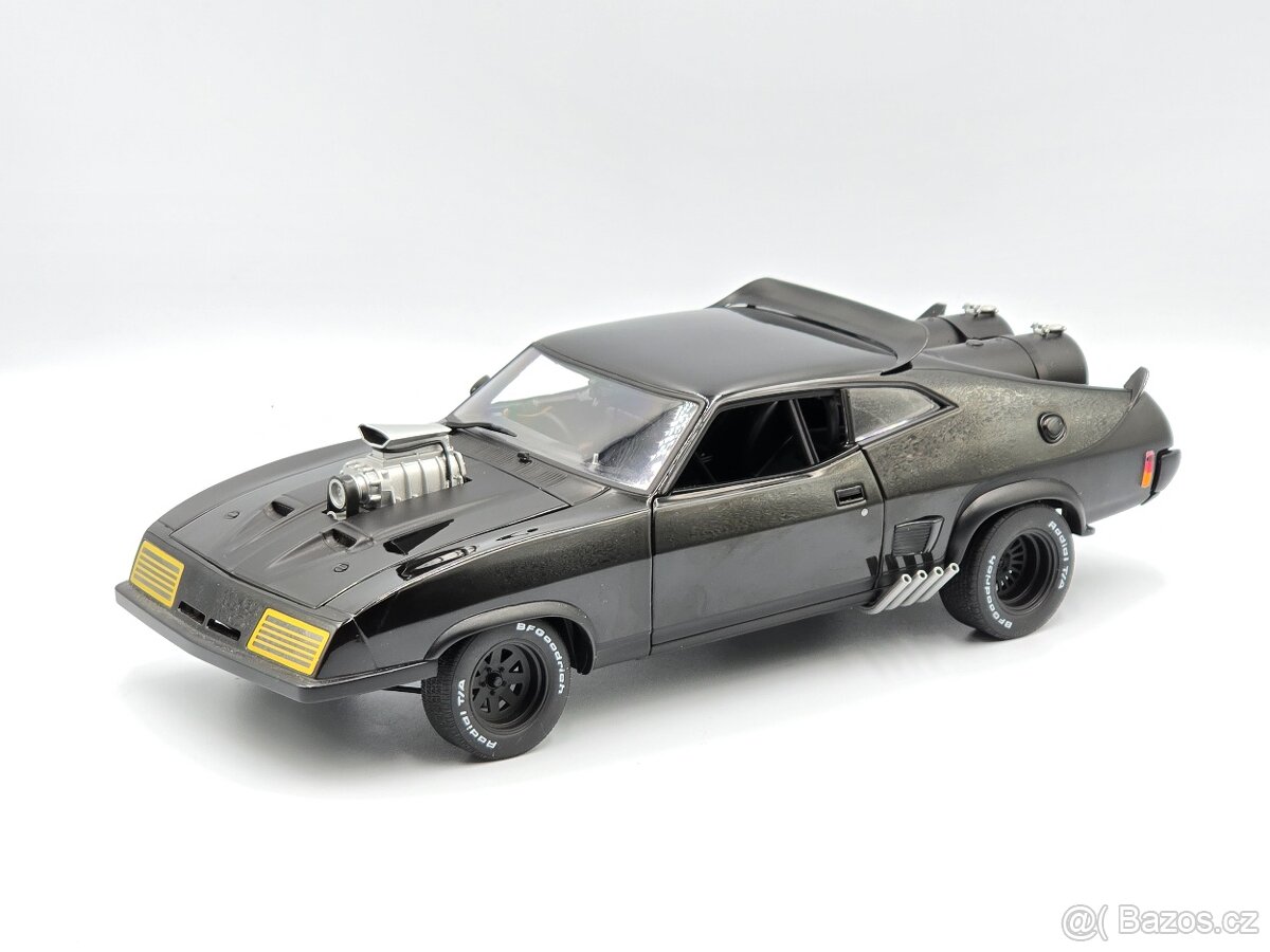 Mad Max Interceptor - 1:18 - AutoArt - 3