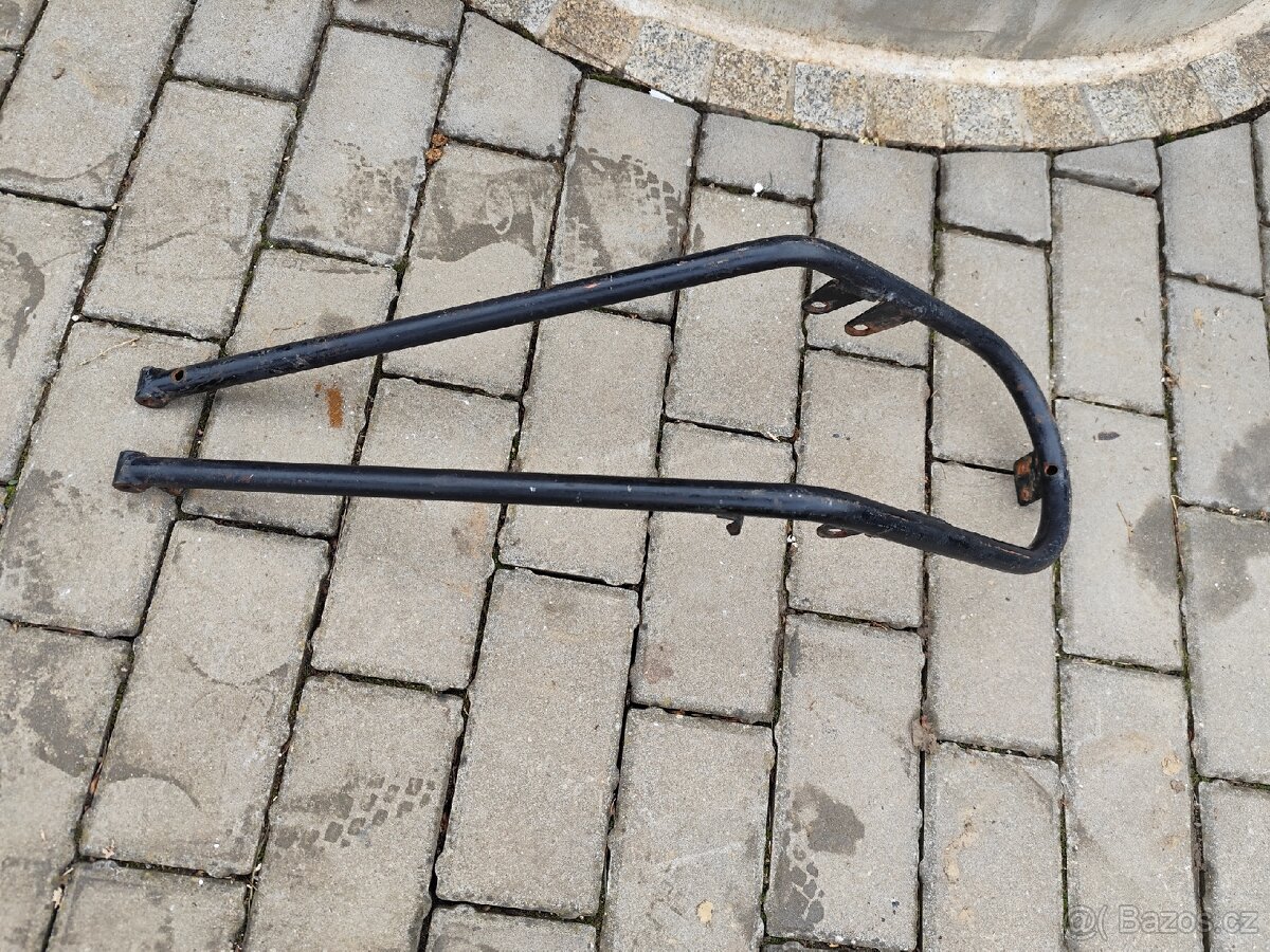 Držák rámu na mustaga - 3