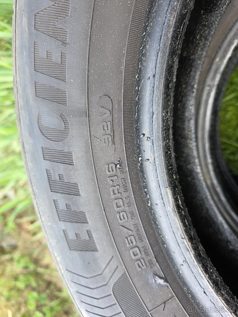 Goodyear Efficient Grip 205/60 R16 92V - 3