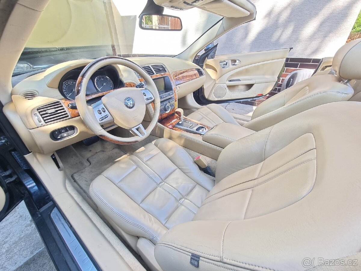 JAGUAR XK 4.2 cabrio - 3