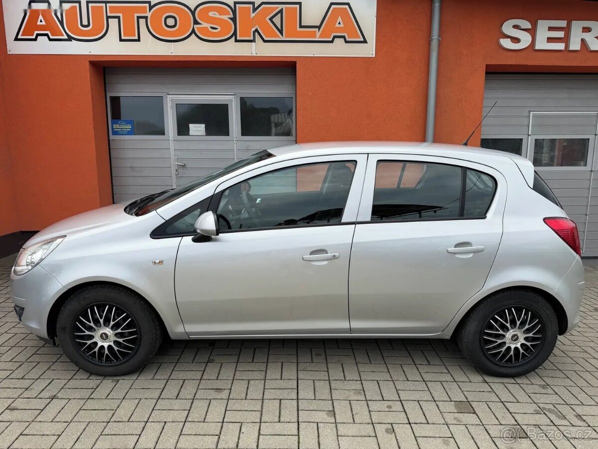 Opel Corsa, 1.2i 59KW 2x kola,nová TK - 3
