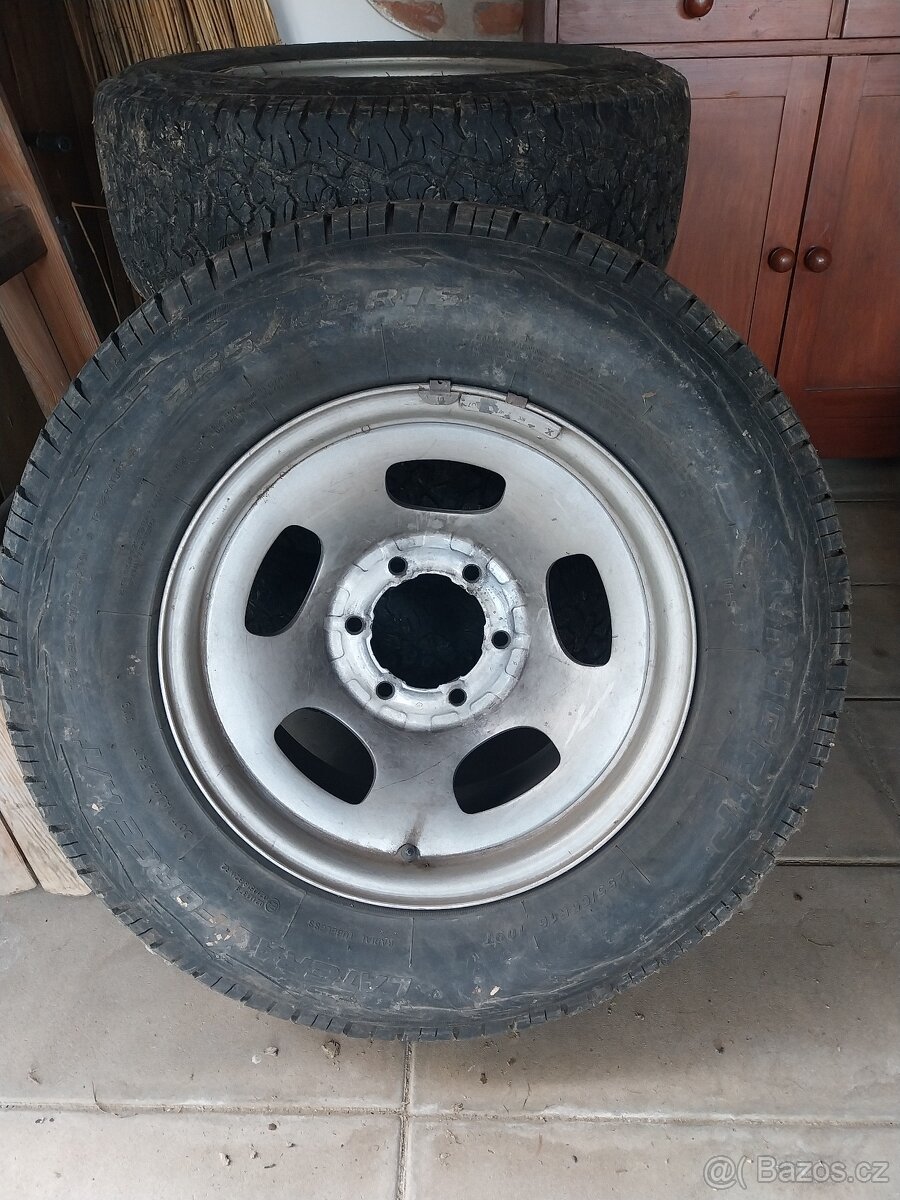 Kola Hyundai Terracan - 3