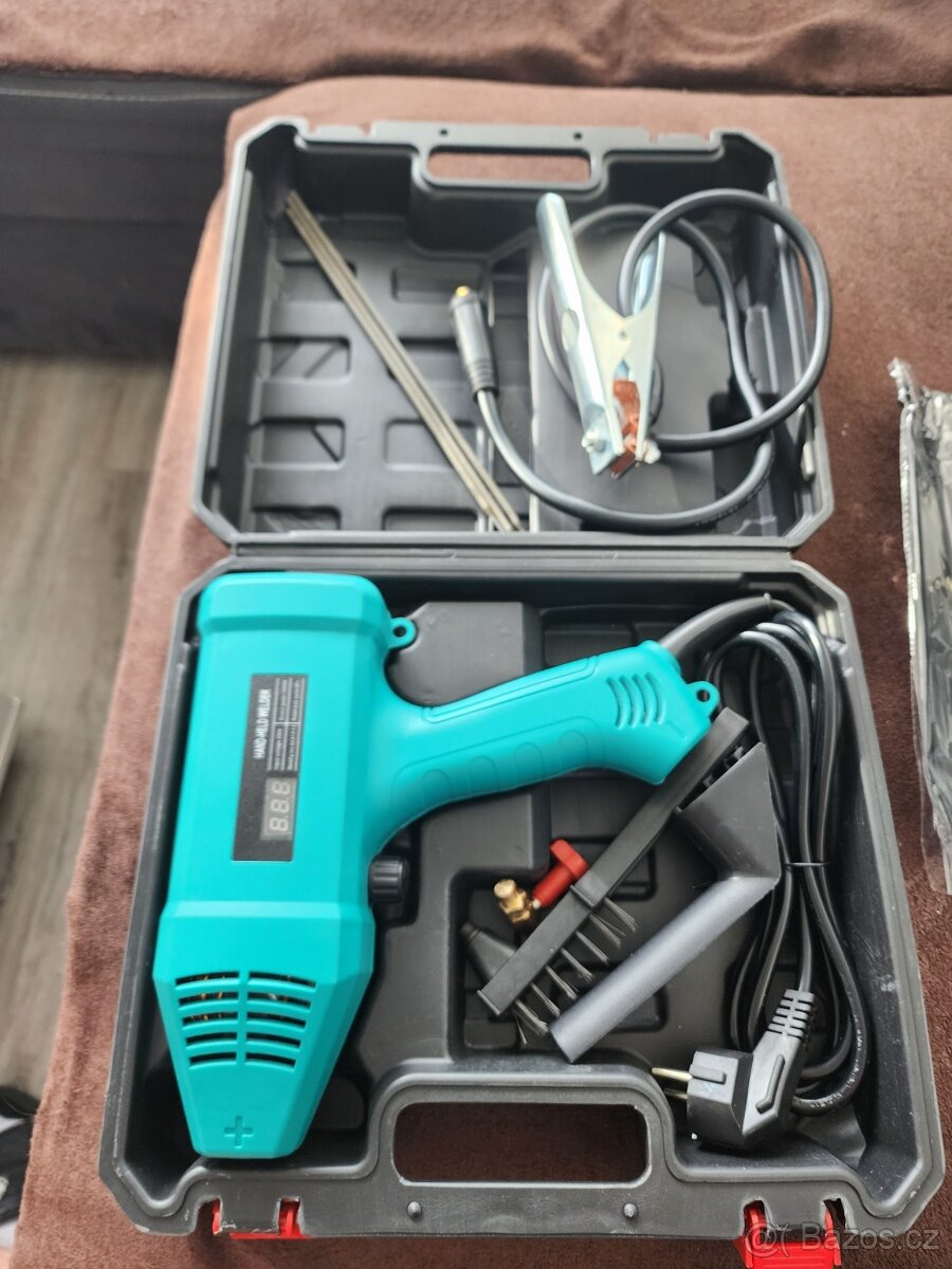 Invertorová svářečka ARC200 – v kufříku (jako nová) - 3