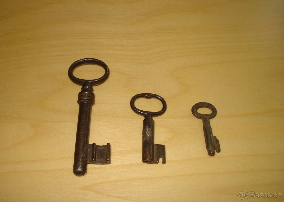 Staré klíče, 10 kusů. - 3