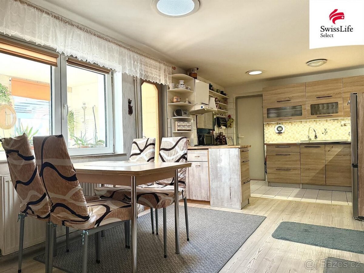 Prodej rodinného domu 188 m2, Roštění - 3