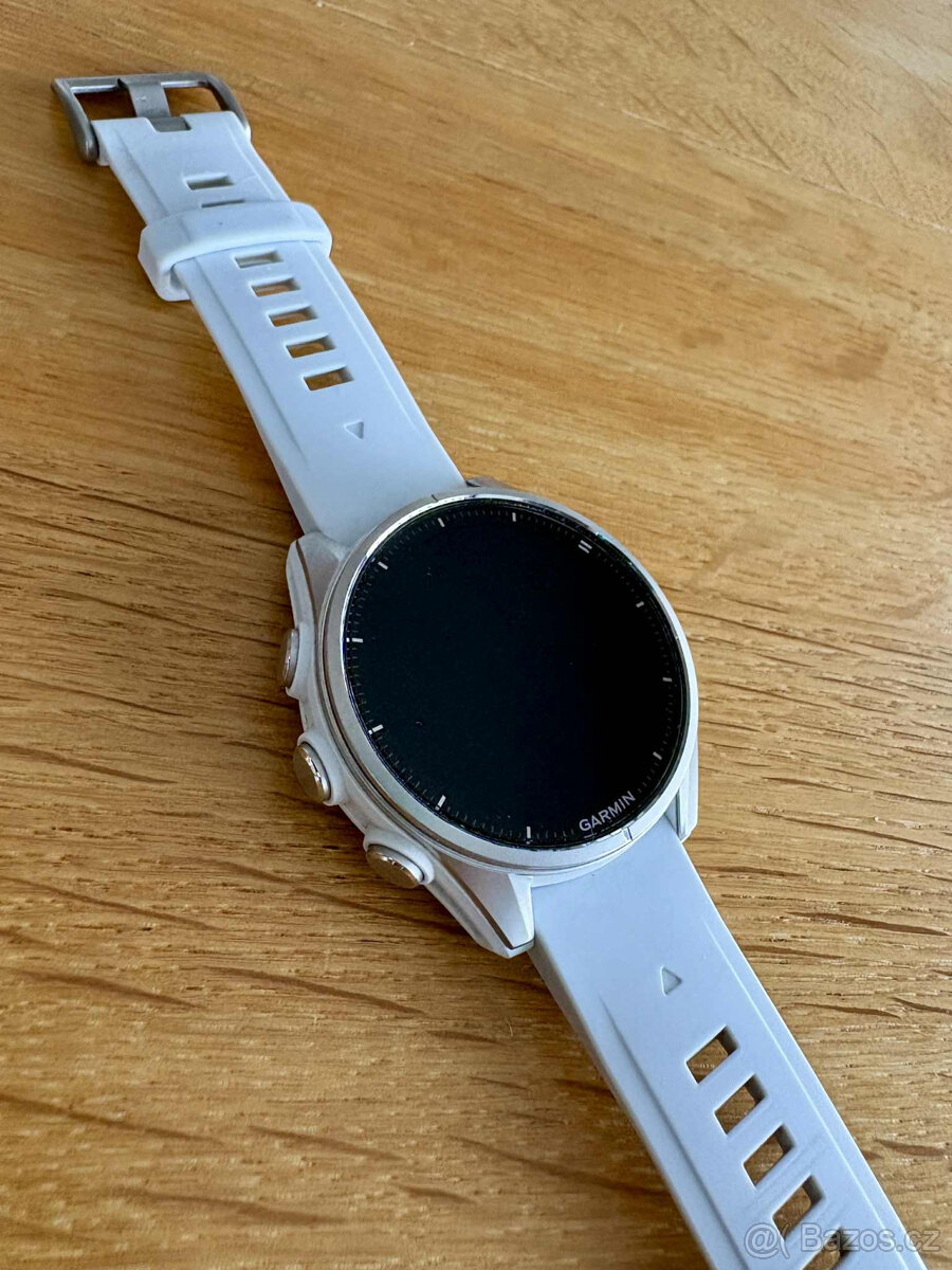 Garmin Fenix 8 43mm AMOLED Silver/Whitestone - 3