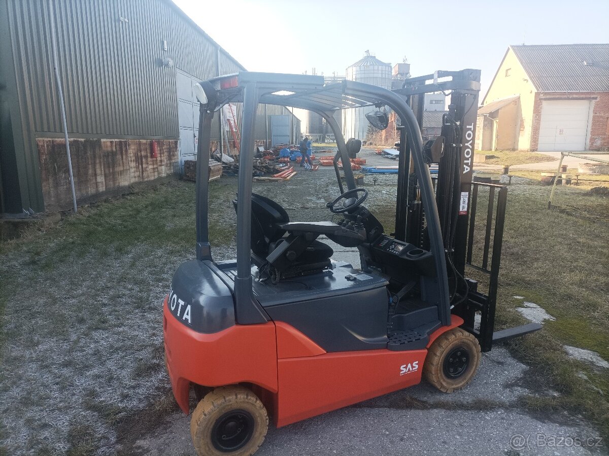 Vysokozdvižný vozík Toyota - 3