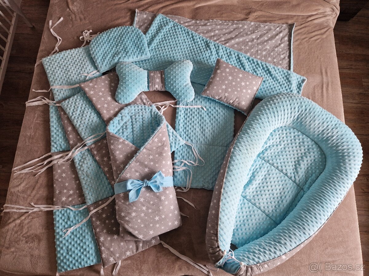 Postýlka s vybavením - 3