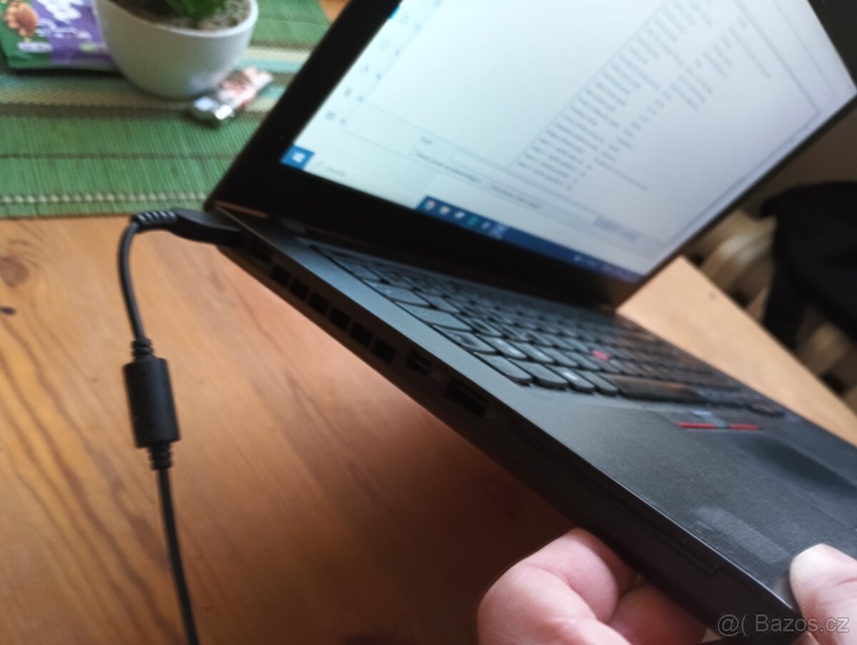 Lenovo ThinkPad - 3