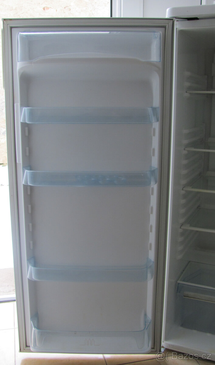 CHLADNIČKA ELECTROLUX - A+ - 125cm - 3