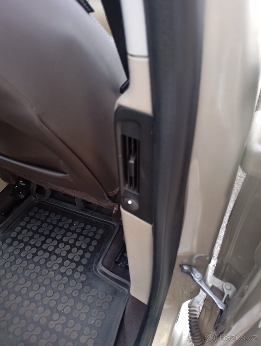 Prodám Renault Scénic Nová STK 23.1.2028 - 3