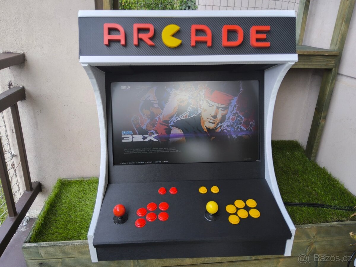 Herní arcade automat - 3