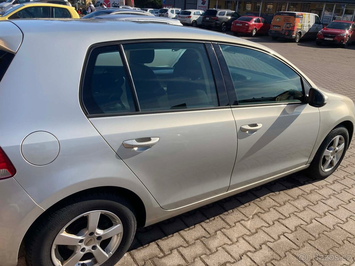 Volkswagen Golf VI 1.6tdi 77kw - 3