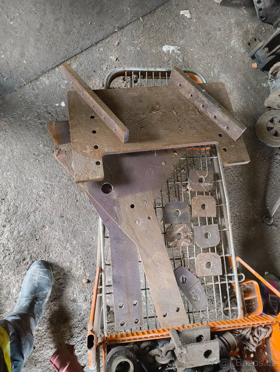 Přední ramena na traktor-Svarky - 3