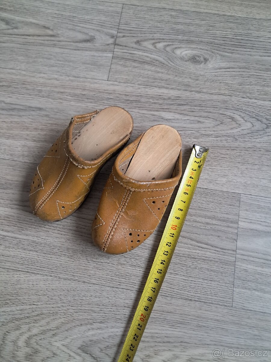 Retro dětské botičky, dřeváky - 3