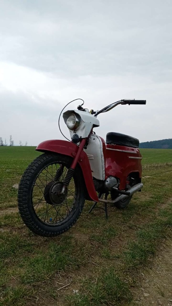 Jawa pionýr - 3