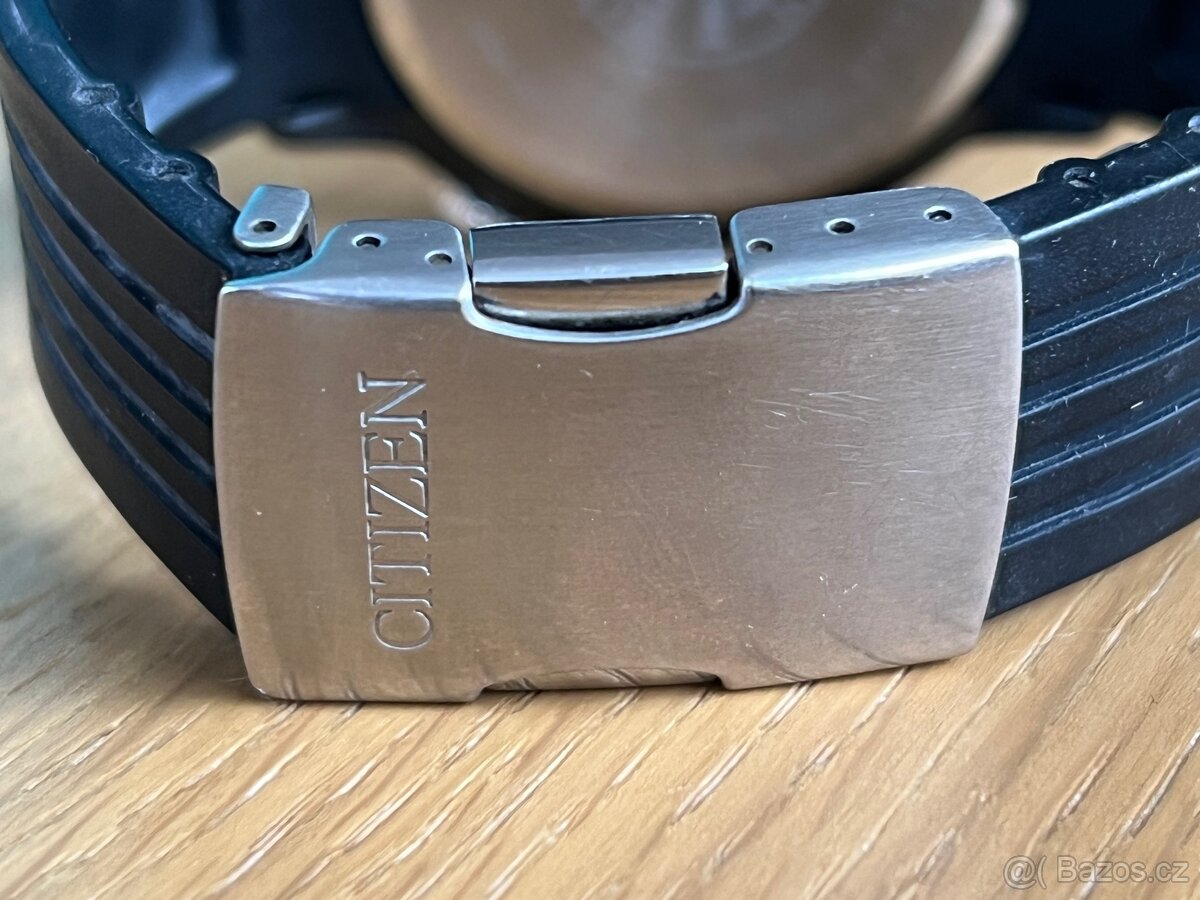 radiem rizene hodinky citizen - 3