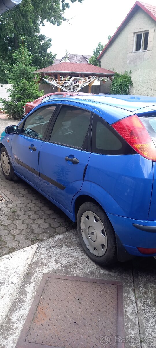Ford Focus 1.6i - 3