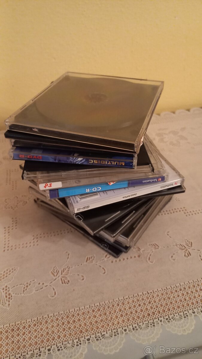 Audiokasety, CD, i prázdné obaly - 3