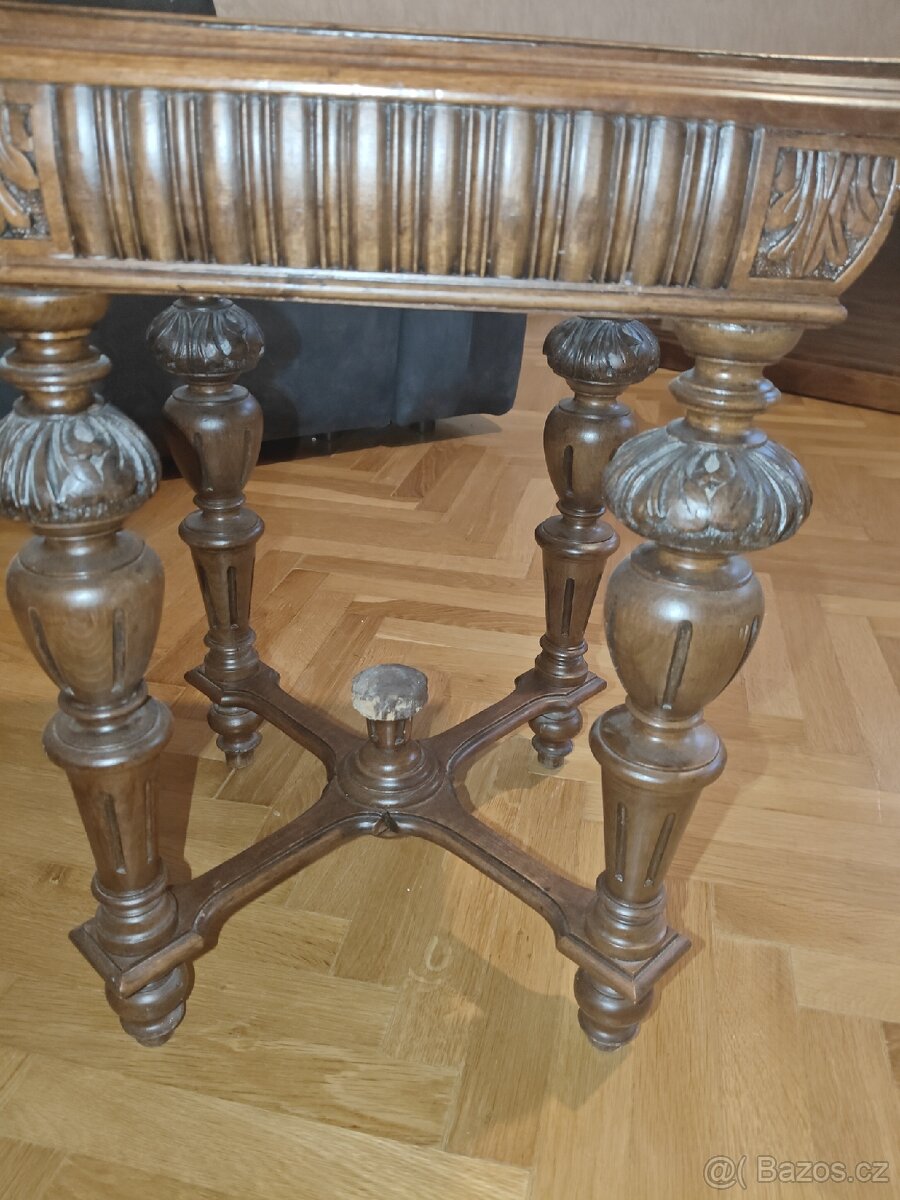 Stolička z masivu - 3