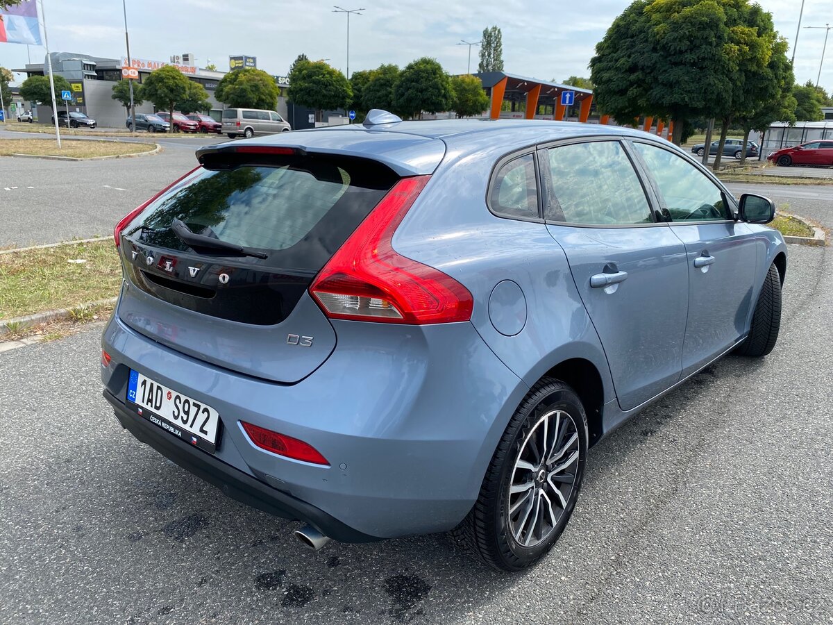 VOLVO V 40 - 3