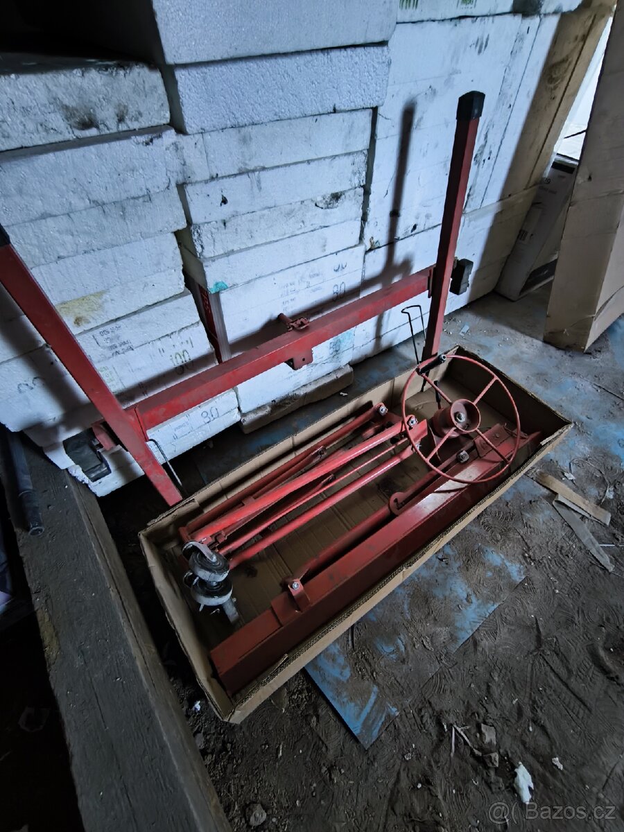 Zvedák na sádrokarton - 3