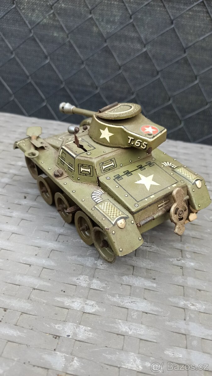 Starožitný tank hračka - 3