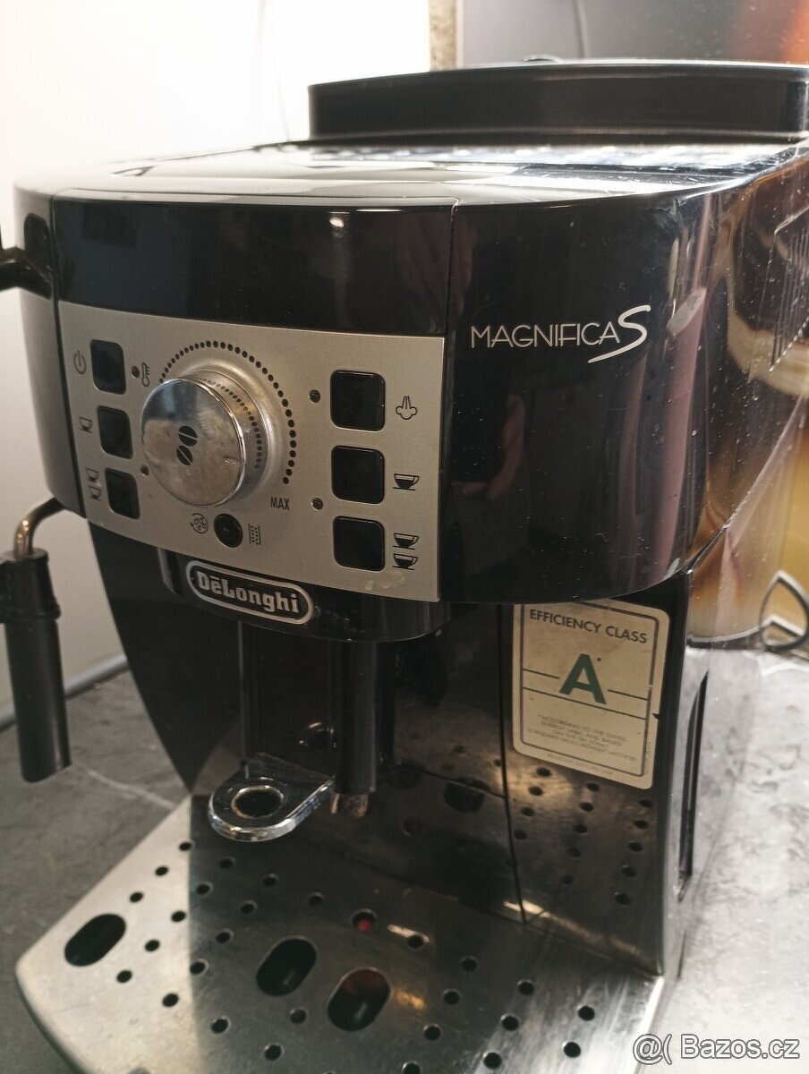 Kávovar De'Longhi Magnifica S - 3