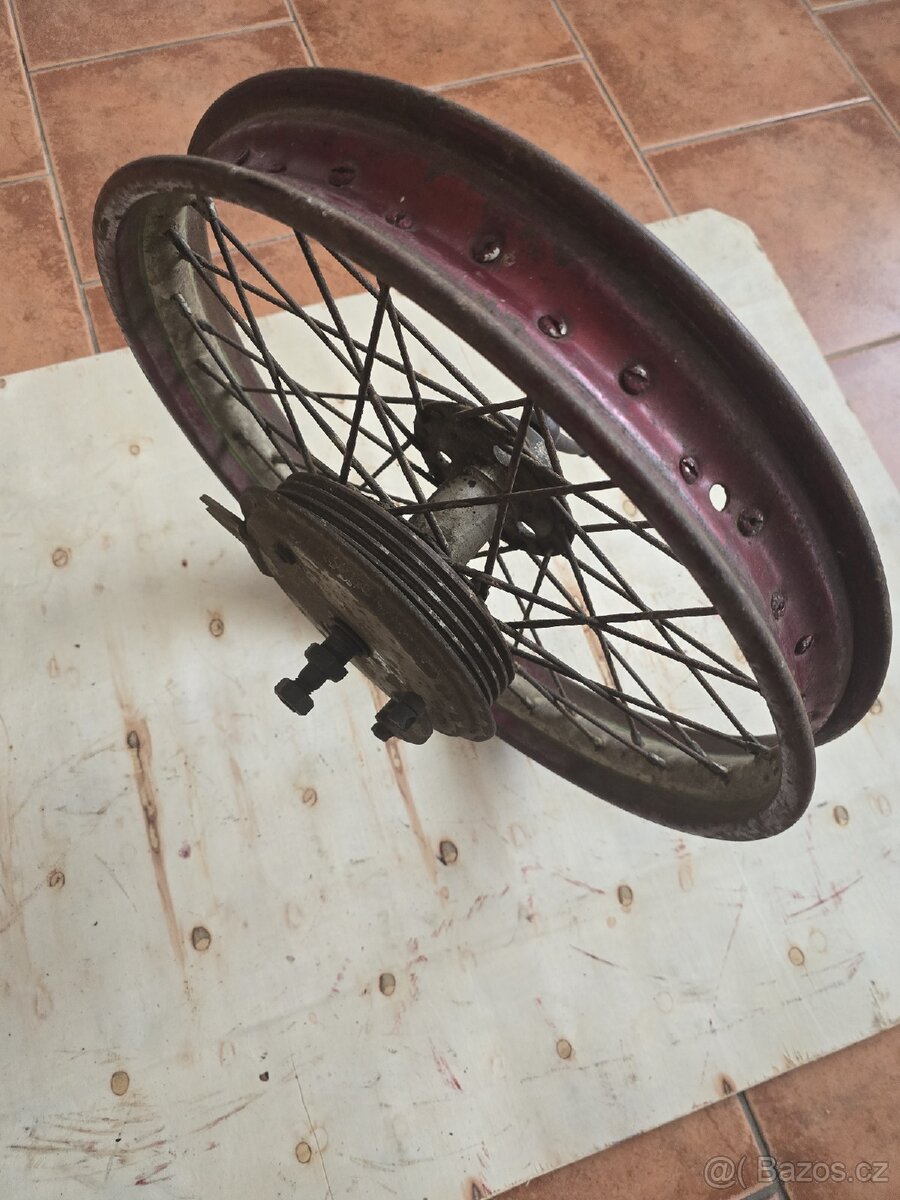 19" kola ? PRAGA BD ? - 3