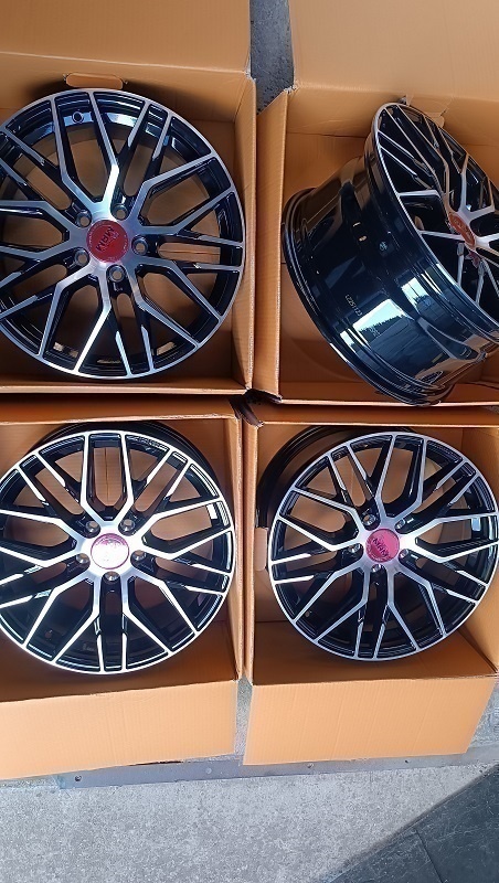 5x112 mm R18 MAM RS4 - 3