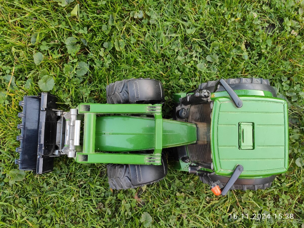 Bruder John Deer traktor - 3