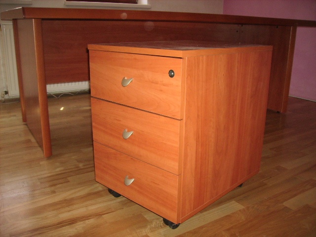 psací stůl /kancelářský/ s kontejnery - 3
