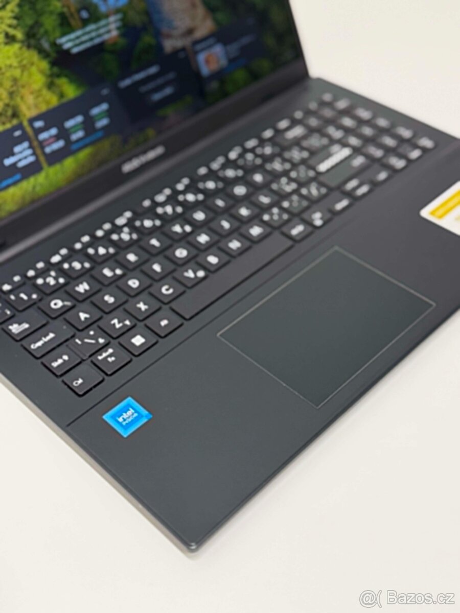 ASUS Vivobook Go E1504GA - 3
