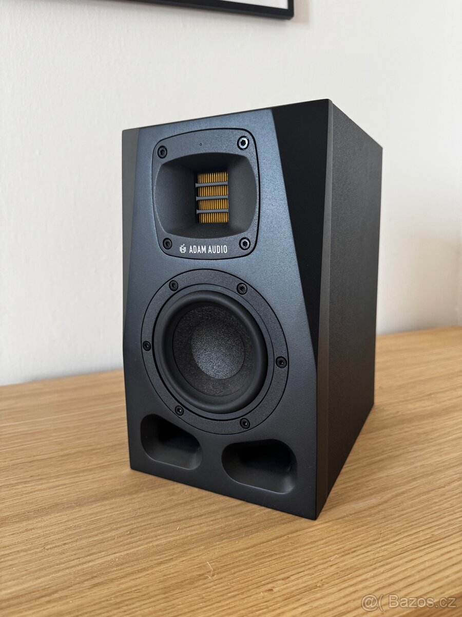Adam Audio A4V - 3