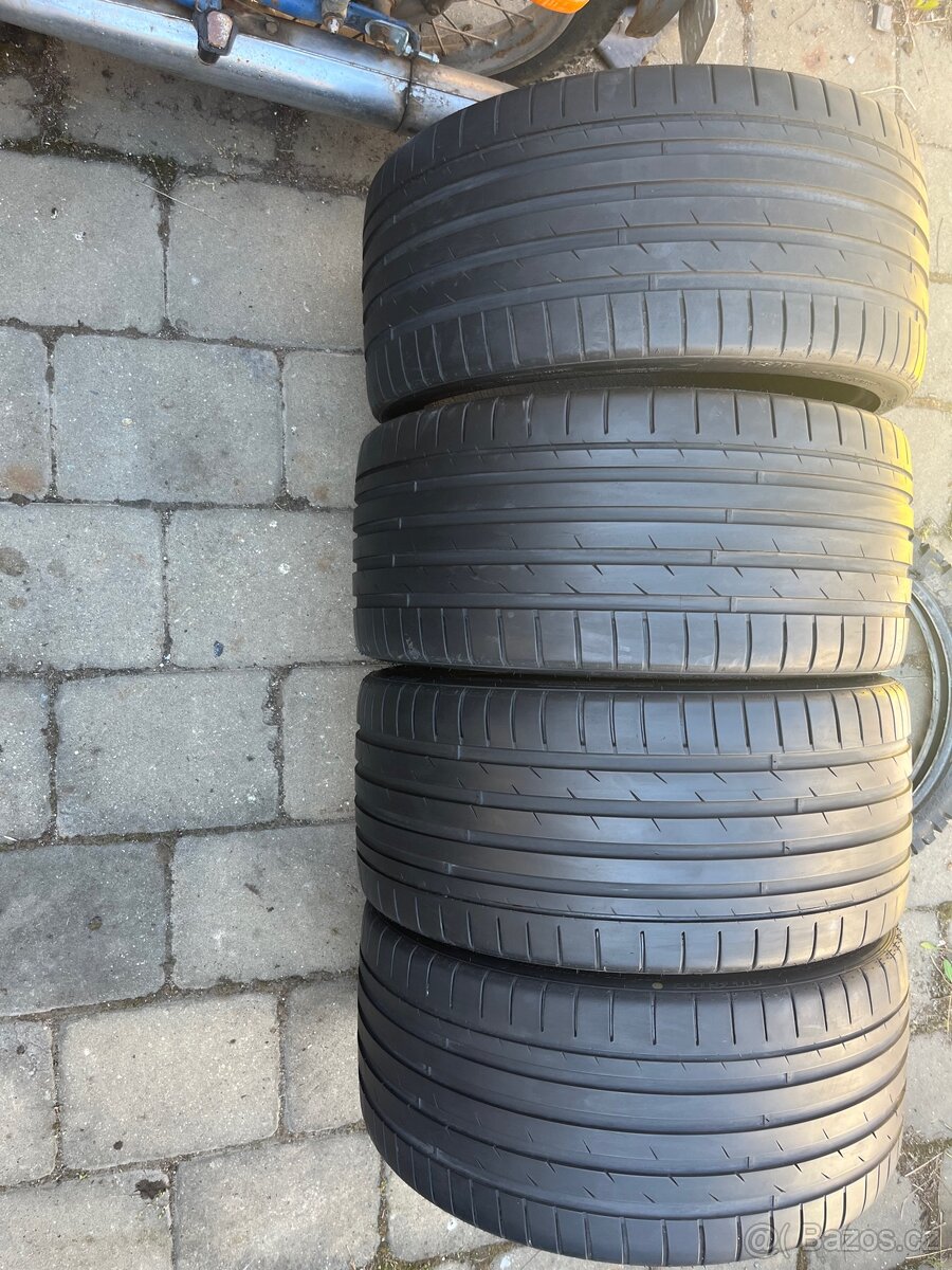 Pneu 275/30ZR21 - 3